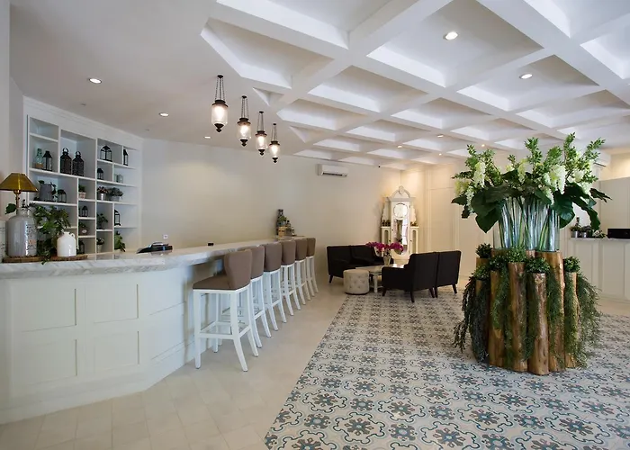 Amalfi Hotel